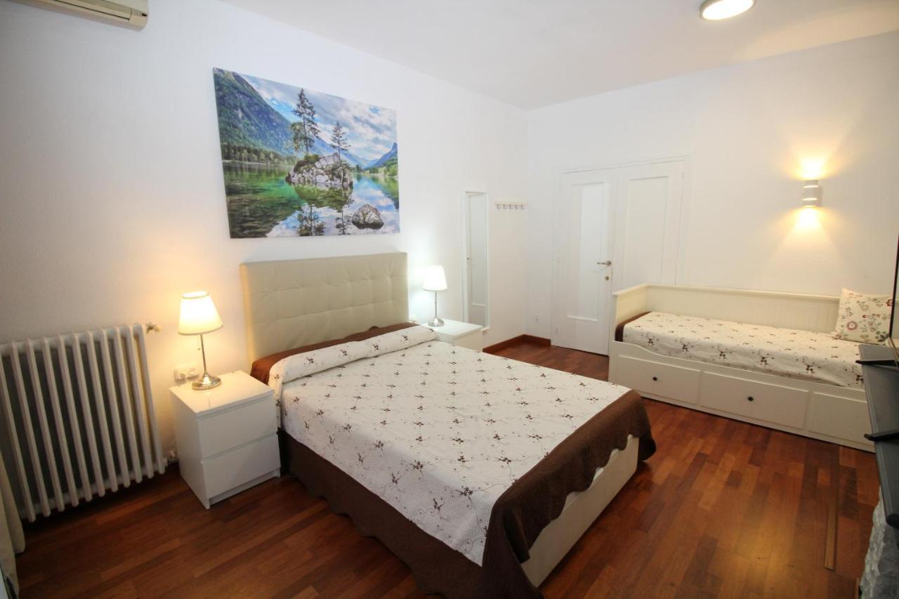 Rooms Viladomat Barcelona Eksteriør billede
