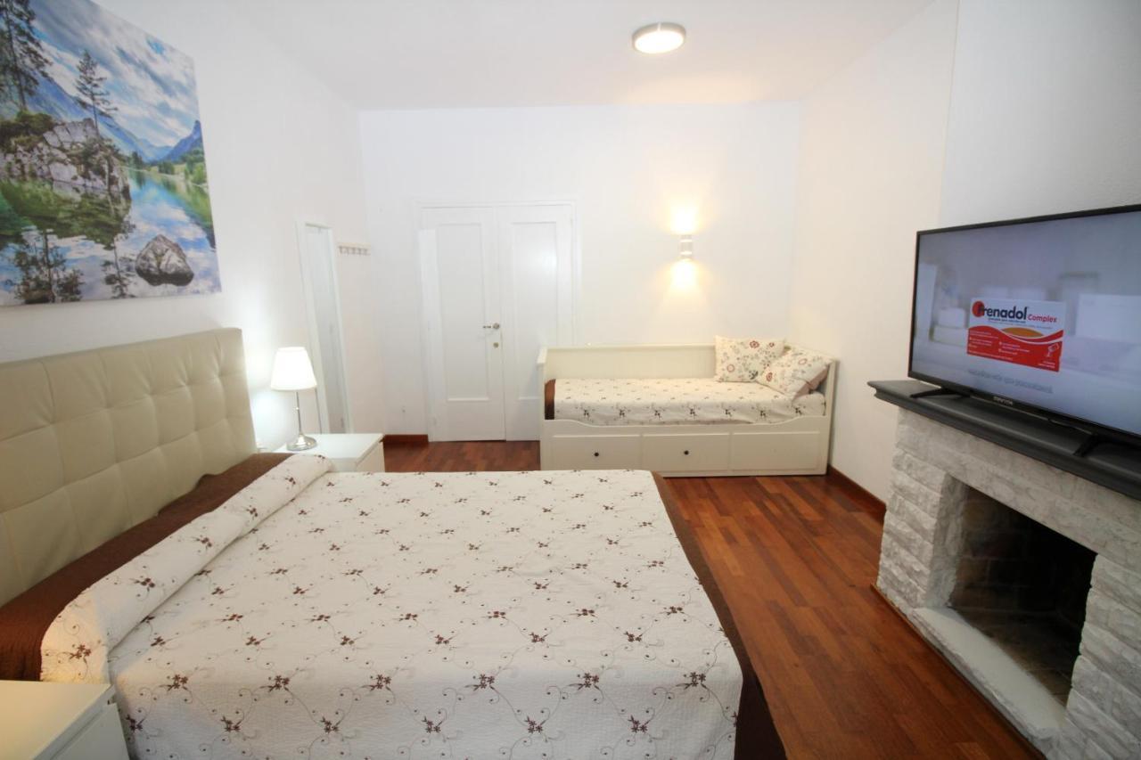 Rooms Viladomat Barcelona Eksteriør billede